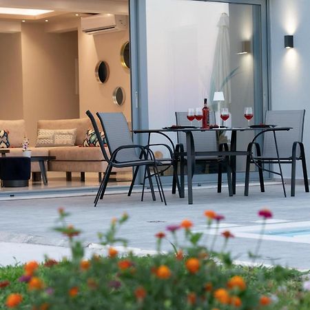 Villa Laide Karavados Bagian luar foto