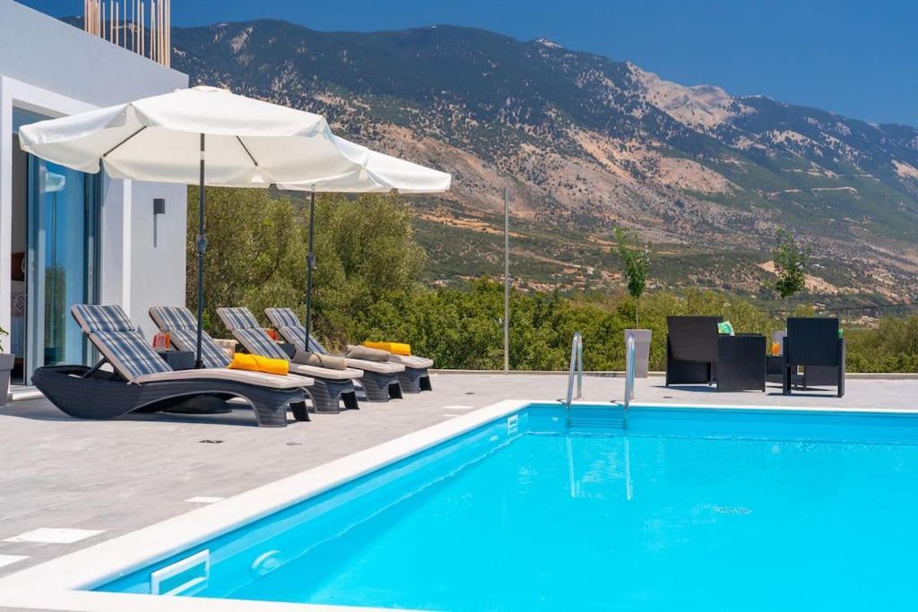 Villa Laide Karavados Bagian luar foto