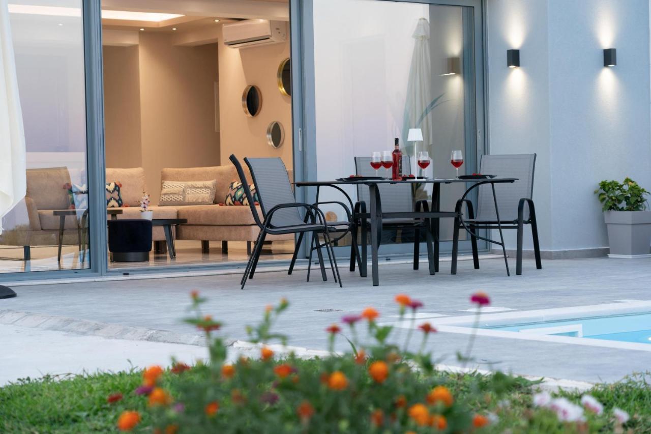 Villa Laide Karavados Bagian luar foto